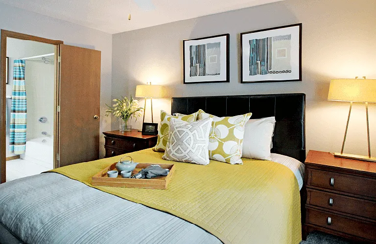 The Vanderbilt Apartments — Photo 4