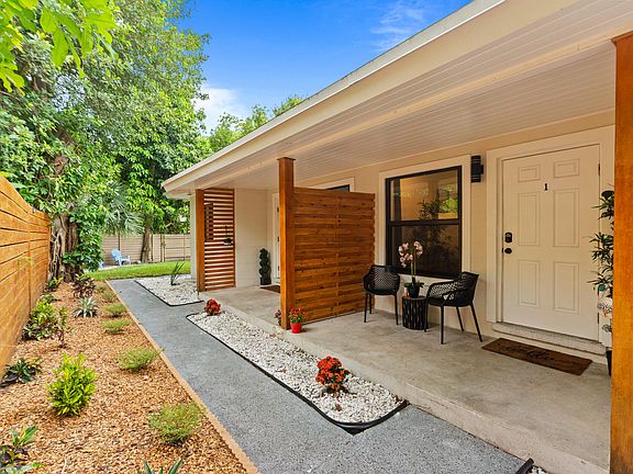 3rd image of 210 SW 11th Street #1-2