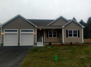 17 Palmer River Rd, Seekonk, MA 02771