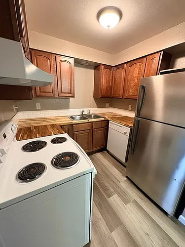 1318 W Mallon Ave Photo 1
