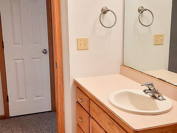 5th image of 37178 Fenway Ave