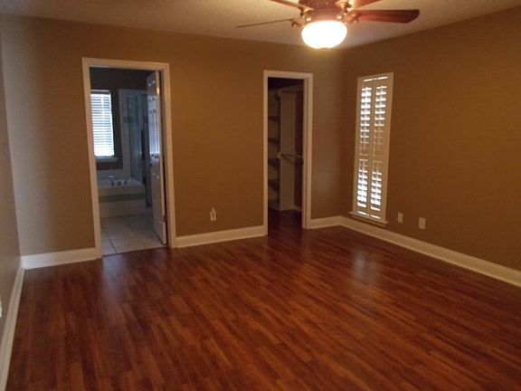5th image of 104 Spur Dr