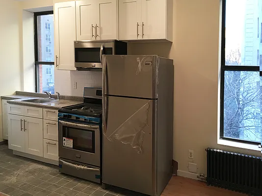 Rented by Yustas Real Estate Services | media 27