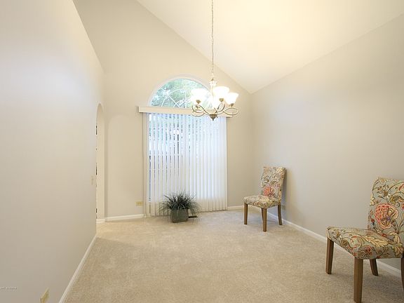 5th image of 1540 Westbury Dr