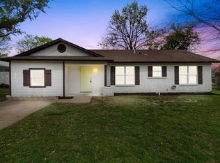 805 E Bovell St, Crowley, TX 76036