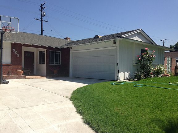 3rd image of 909 Bunbury Dr
