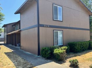 828 CHERRY, Central Point, OR 97502
