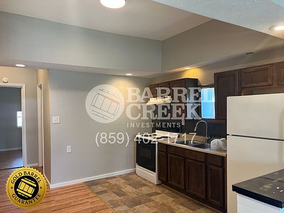 2nd image of 136 Georgia St