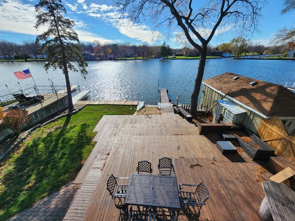 1015 N River Rd, McHenry, IL 60051