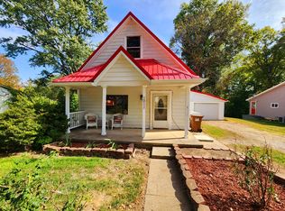 1011 N Walnut St, Veedersburg, IN