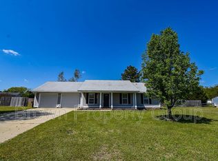 645 Riverwind Dr, Spring Lake, NC 28390