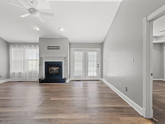 5th image of 348 Palomino Dr