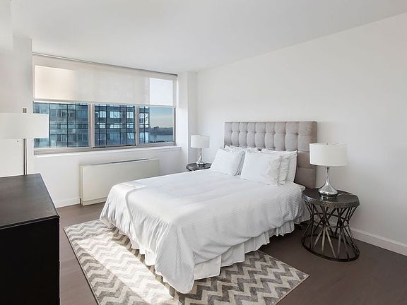 5th image of 561 10th Ave APT 36D