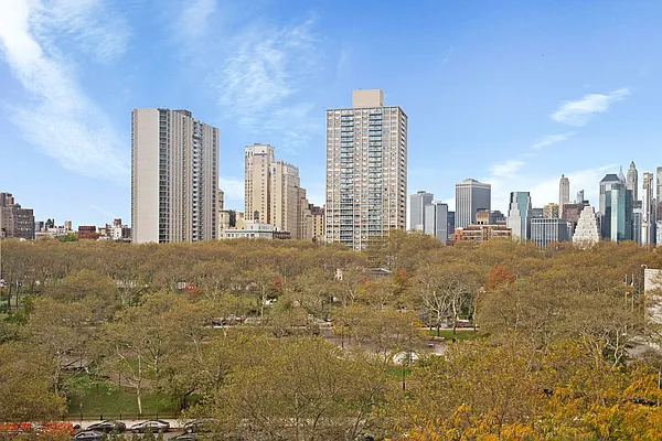 Sold by Compass | media 8