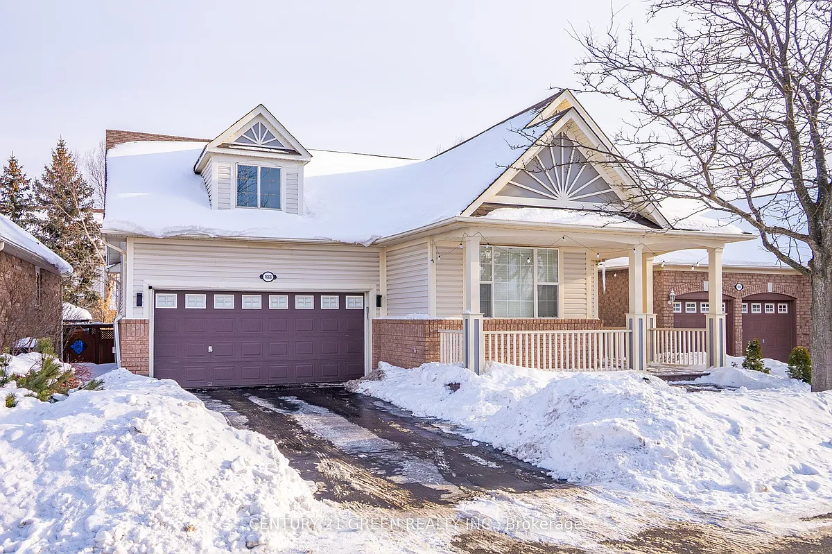 Building Photo - 1666 Allan Cres