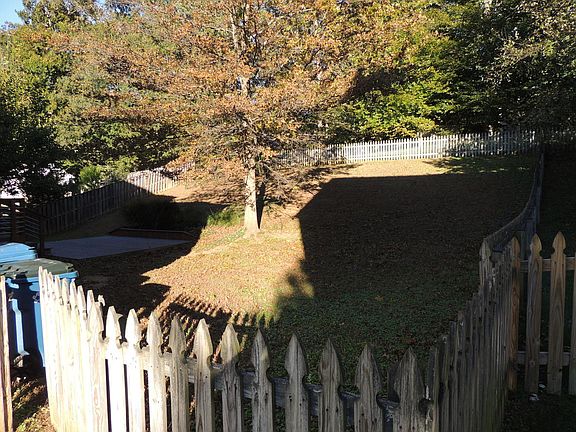 3rd image of 14943 Slippery Elm Ct