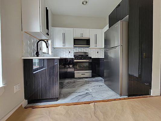 1st image of 521 Willoughby Ave #2A