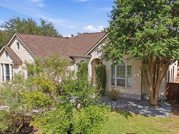2nd image of 3004 Lombardi Way