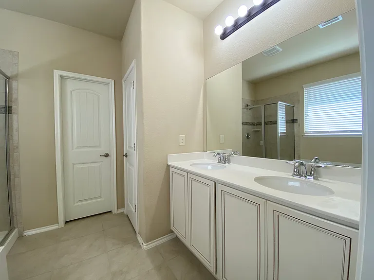 5610 Stockport Dr — Photo 11