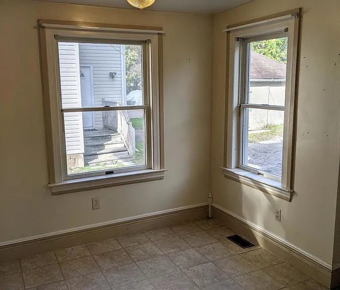 410 Pearl St #1 — Photo 2