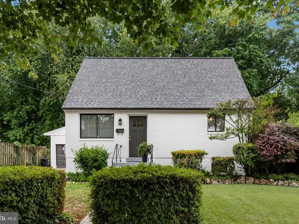11414 Schuylkill Rd, Rockville, MD 20852