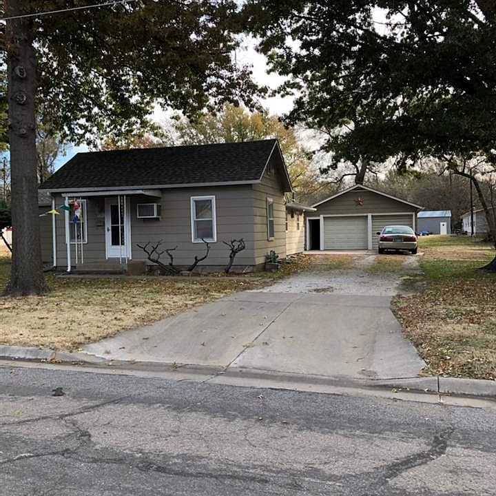 1st image of 1108 Orient St
