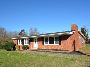 801 W Sheraton Park, Greensboro, NC 27406