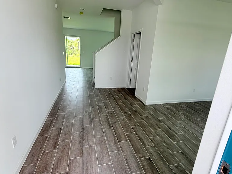 2907 Spanish Cedar Pl — Photo 4