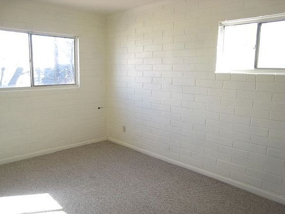 5th image of 1845 Evans Pl