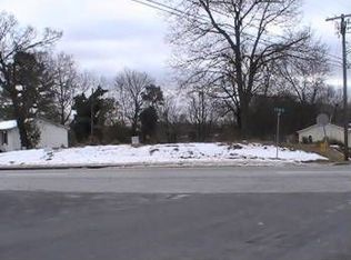 423 N Pugh St, Lexington, NC 27292