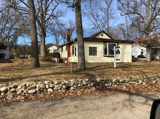 1640 Burlington Dr, Hickory Corners, MI 49060