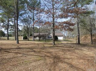 16 Gay Dr, Gordo, AL 35466