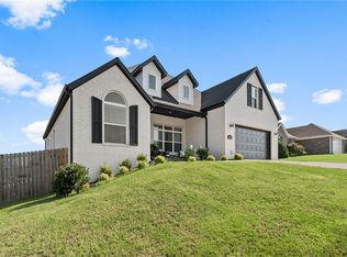 6048 W Quinn St, Fayetteville, AR 72704