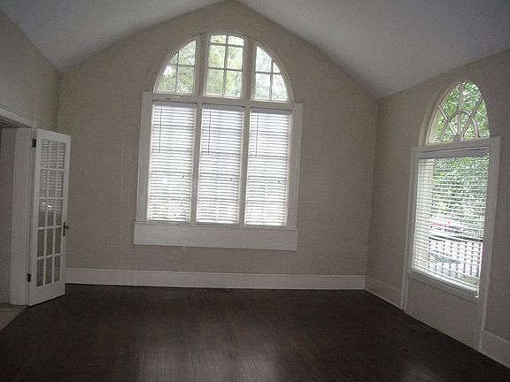 2nd image of 1289 Westmoreland Ave