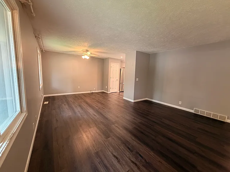 2307 Brighton Dr — Photo 12