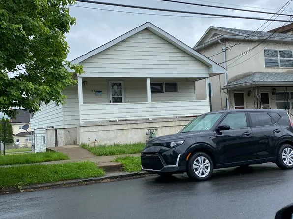 806 Crown Ave, Scranton, PA 18505