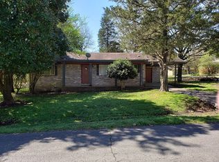 1527 W Scott St, Heber Springs, AR 72543