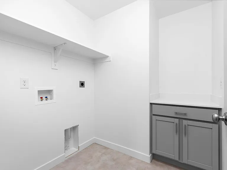 1594 E 6755 N — Photo 7