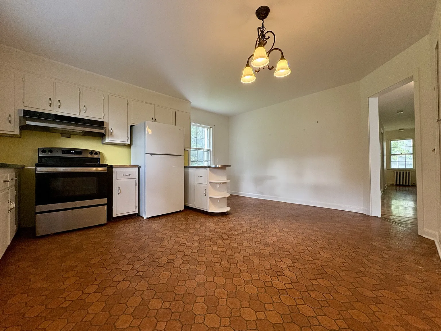 2 bed, 1889 sqft, $4,500 — Photo 3