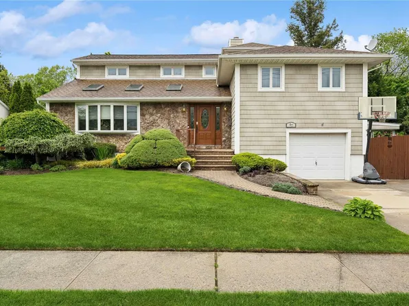 67 Elmtree Lane, Jericho, NY 11753