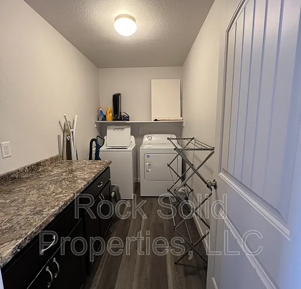 1716 Kade Ct — Photo 28
