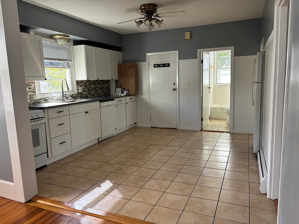 16 Sherwood St #2