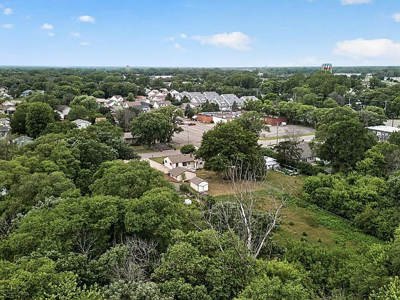 2nd image of 7939 Pleasant View Dr