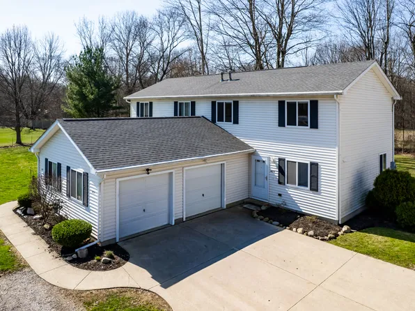 6834 Lear Nagle Rd, North Ridgeville, OH 44039