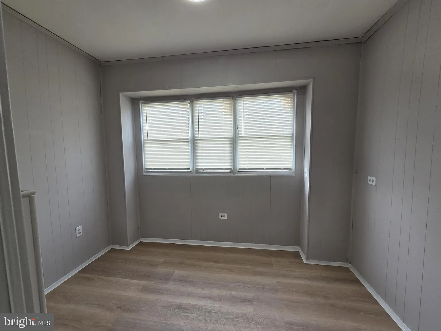 4 bed, 1.5 bath, $1,700 — Photo 3