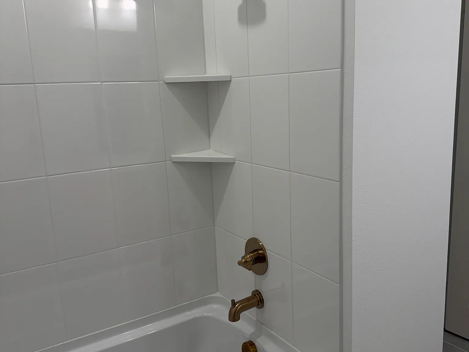 3 bed, 2.5 bath, 2115 sqft, $2,895 — Photo 2