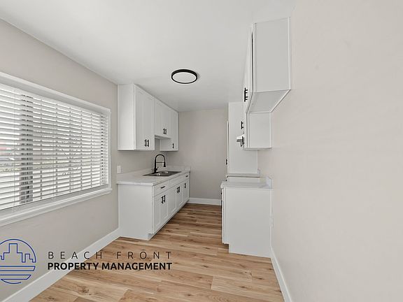 2nd image of 4640 W Imperial Hwy APT 7