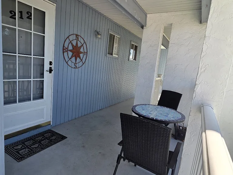 22375 Edgewater Dr — Photo 38