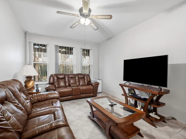 20-15 Menahan Street image 10 of 38