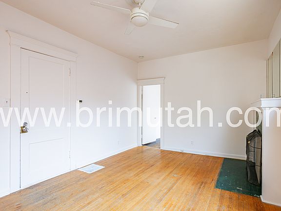 4th image of 305 S Douglas St #1